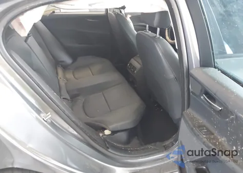 2017 Jaguar Xe 35T Premium z USA, uszkodzony, nr VIN SAJAD4BV5HA975769